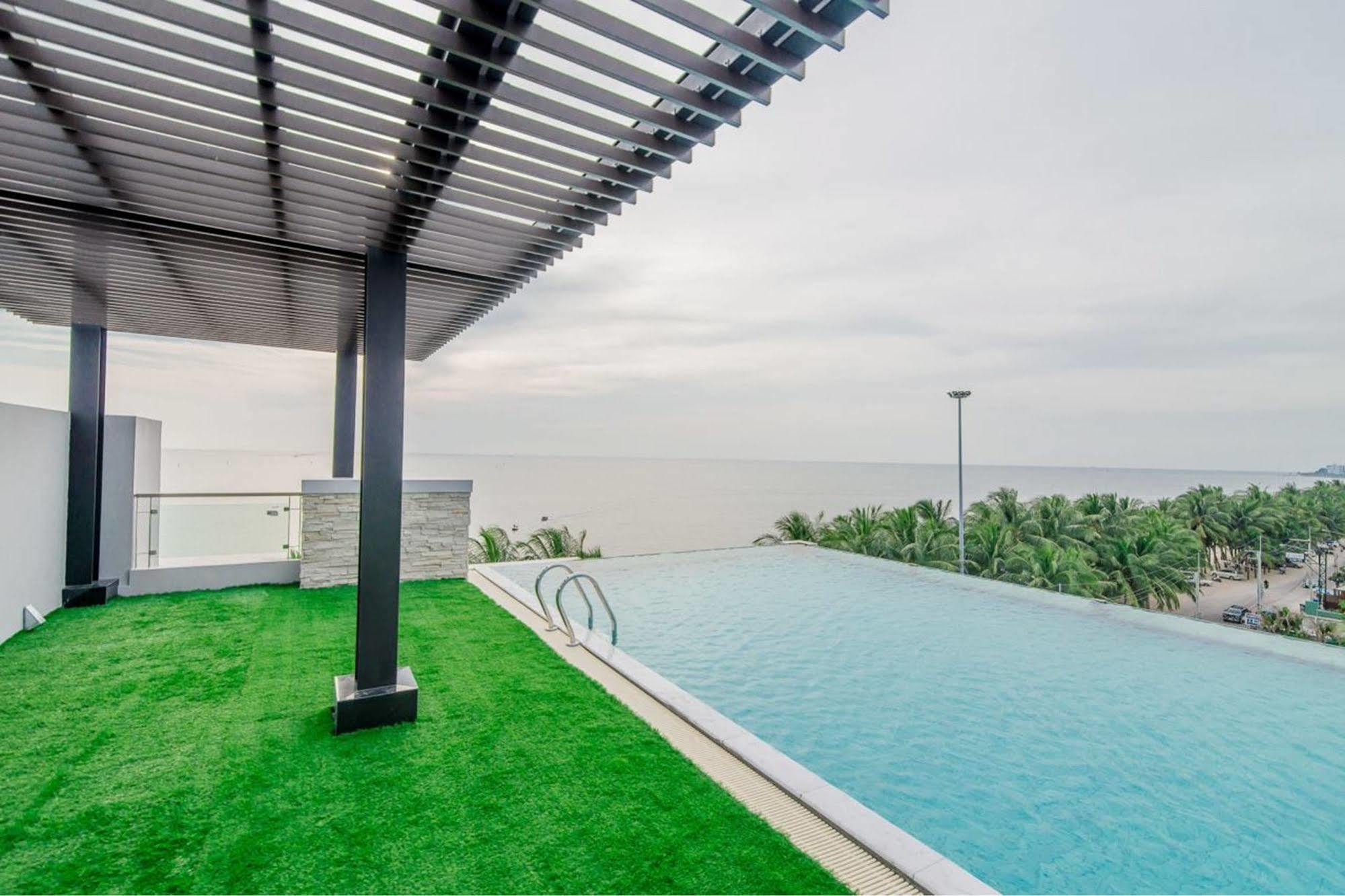 Panitar Haus Hotel Chonburi Eksteriør billede
